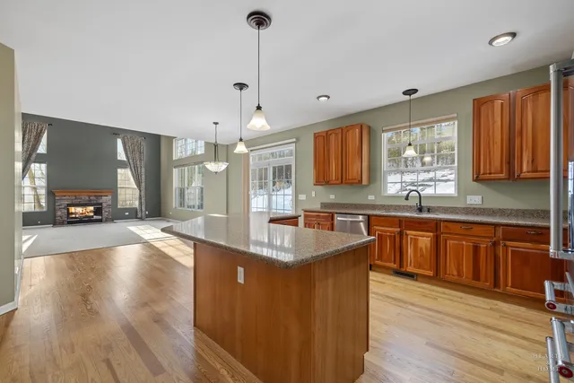 $539,000 | 994 Reserve Court, Fox Lake, IL 60020