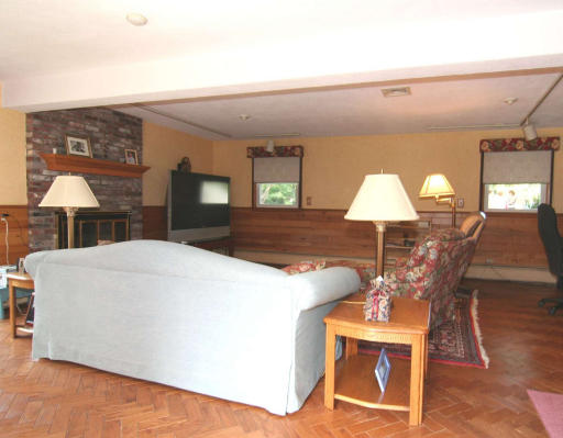 25 Appleton Road Wakefield, MA 01880 - Photo 12 of 15 Gallery Image 12