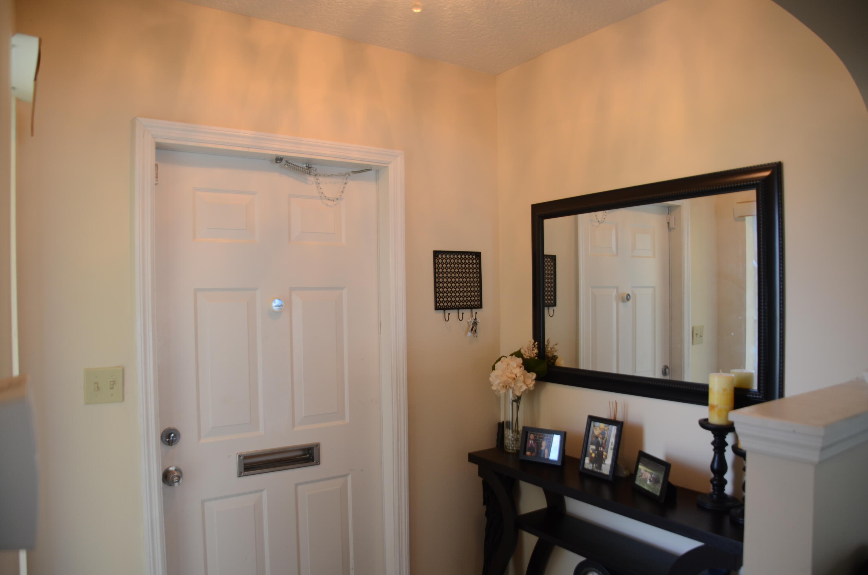 914 Southwest 4th Street Boca Raton, FL 33486 - Photo 4 of 9 DSC_9229