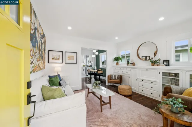 $449,999 | 1128 60th Avenue, Oakland, CA 94621