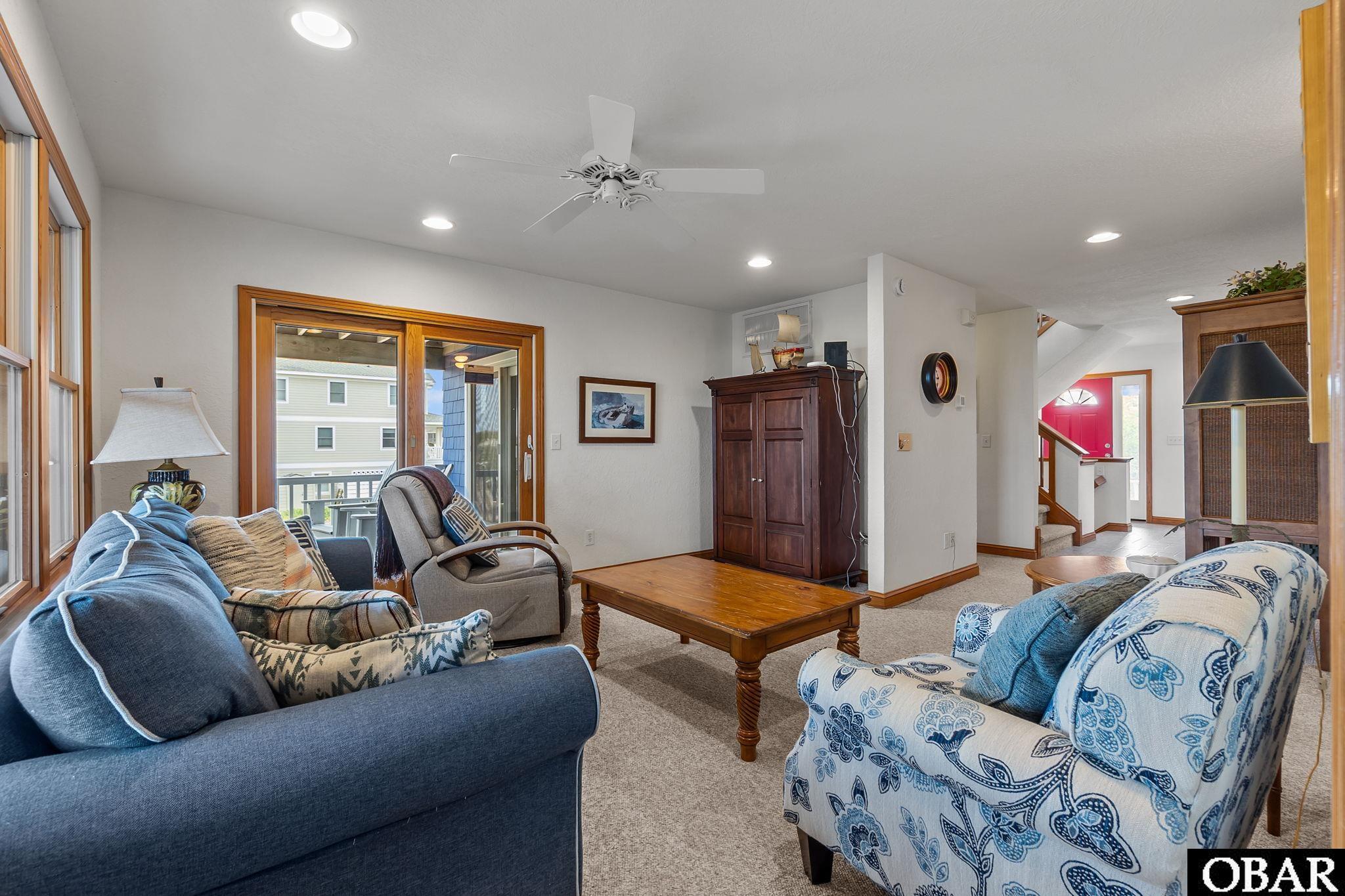601 Wave Arch Corolla, NC 27927 - Photo 18 of 47 Living Room