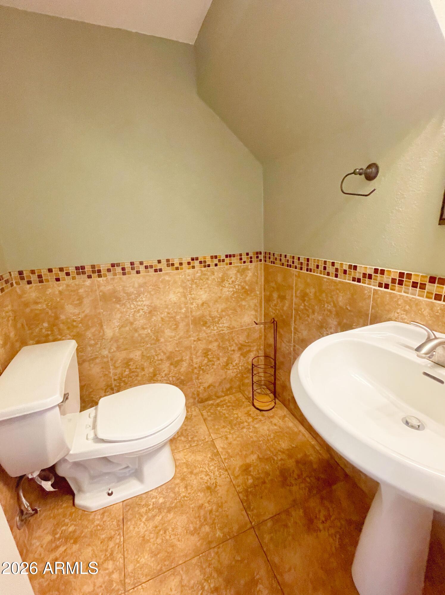 1154 South Boulder Street, Unit E Gilbert, AZ 85296 - Photo 7 of 21