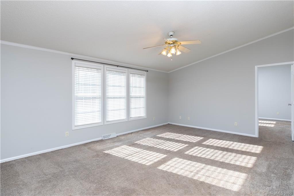 280 Sutton Spring Road York, SC 29745 - Photo 8 of 30