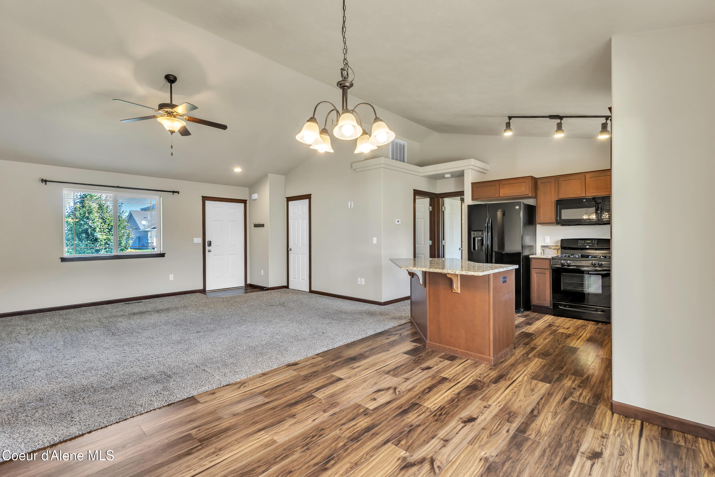 6684 West Conner Street Rathdrum, ID 83858 - Photo 11 of 42 Dining Room