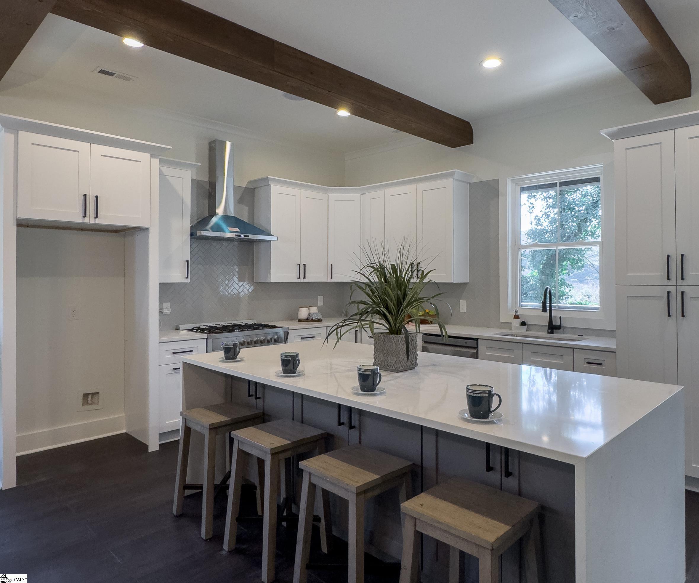32 Lowndes Hill Road Greenville, SC 29607 - Photo 15 of 36