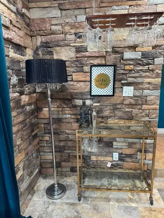 $3,750 | 11035 North 32nd Street, Phoenix, AZ 85028