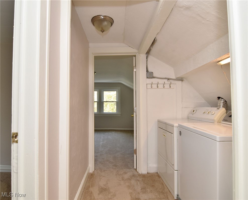 2559 Canterbury Road Cleveland, OH 44118 - Photo 24 of 30 2nd floor laundry