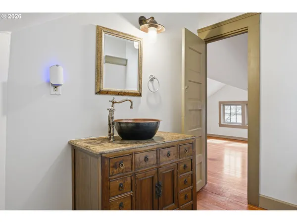 $650,000 | 9889 Northwest Hoge Avenue, Portland, OR 97231