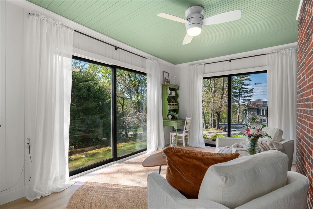 47 Indian Head Road Framingham, MA 01701 - Photo 12 of 36