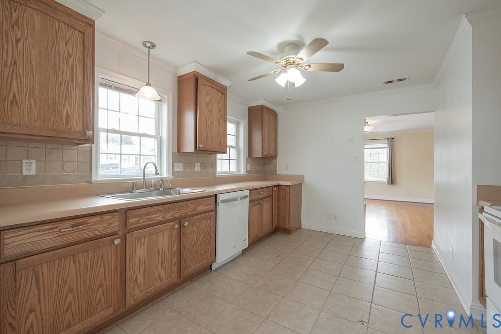 2914 Overton Road Henrico, VA 23228 - Photo 6 of 45