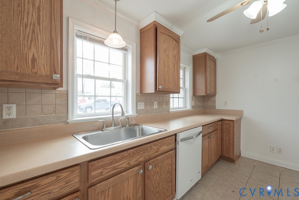 2914 Overton Road Henrico, VA 23228 - Photo 8 of 45