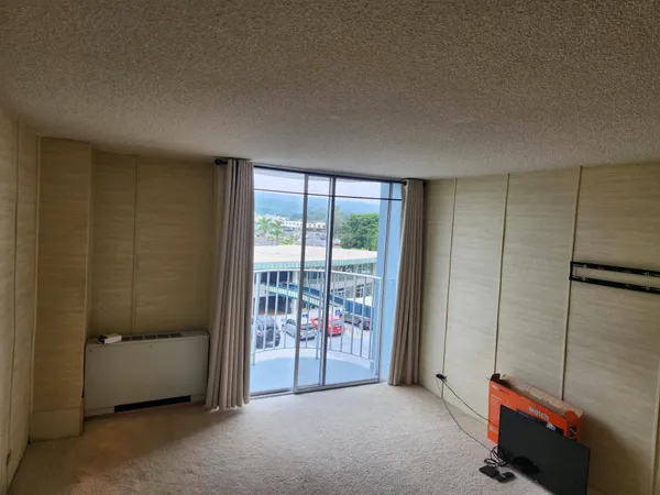 $285,000 | 101 Hilo Lagoon Centre, Unit 519, Hilo, HI 96720