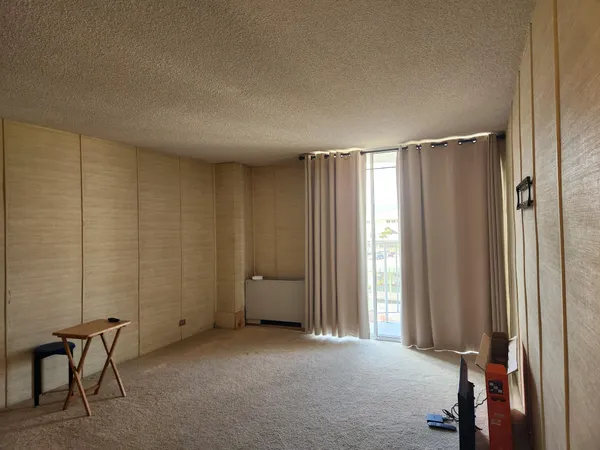 $285,000 | 101 Hilo Lagoon Centre, Unit 519, Hilo, HI 96720