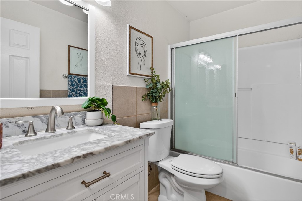 1000 South Citron Street, Unit 9 Anaheim, CA 92805 - Photo 16 of 23