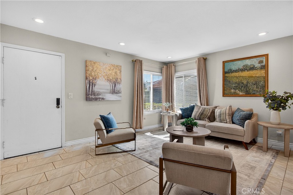 1000 South Citron Street, Unit 9 Anaheim, CA 92805 - Photo 2 of 23