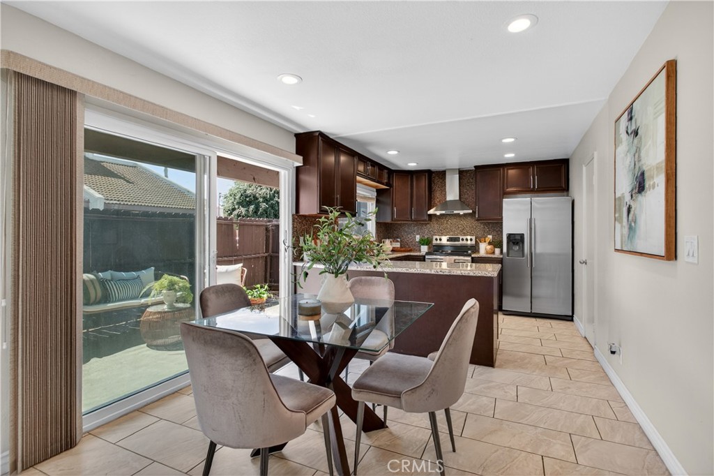 1000 South Citron Street, Unit 9 Anaheim, CA 92805 - Photo 4 of 23