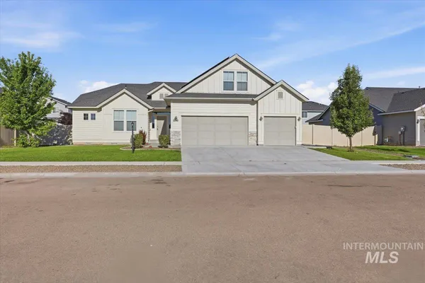 $530,000 | 13141 South Coquille River Avenue, Nampa, ID 83686