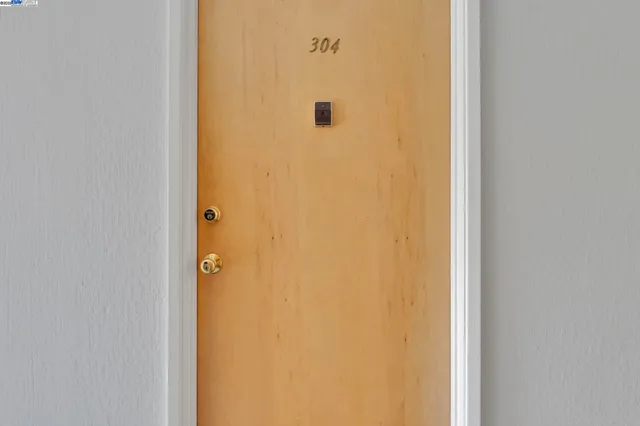 $648,000 | 415 Cornell Avenue, Unit 304, Albany, CA 94706