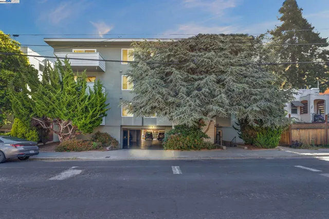 $648,000 | 415 Cornell Avenue, Unit 304, Albany, CA 94706
