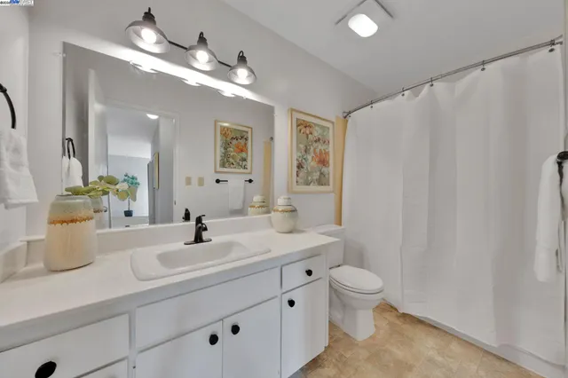 $648,000 | 415 Cornell Avenue, Unit 304, Albany, CA 94706