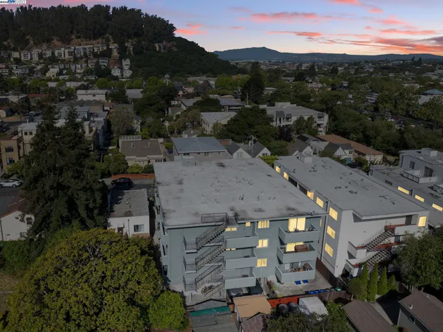 $648,000 | 415 Cornell Avenue, Unit 304, Albany, CA 94706