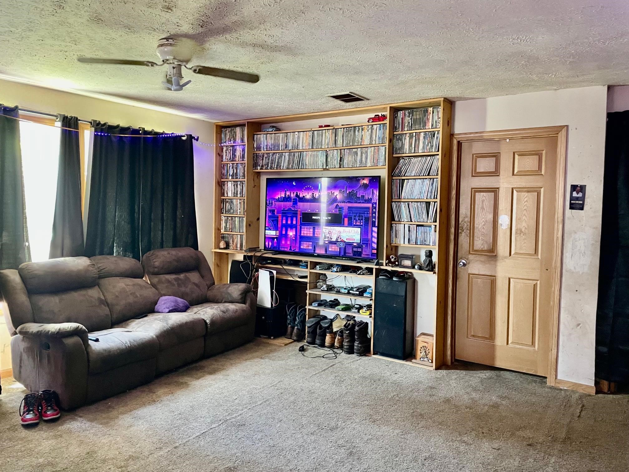 4744 North Sturgeon Road Midland, MI 48642 - Photo 6 of 9 50108575-5.JPG