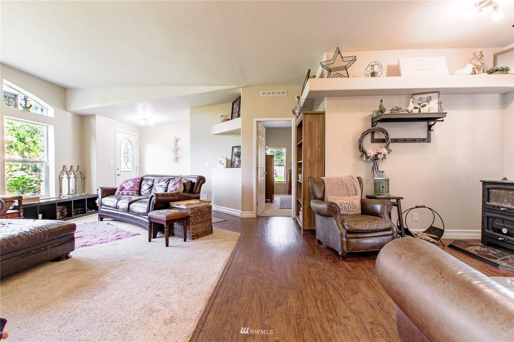 923 Holcomb Road Kelso, WA 98626 - Photo 7 of 40 Gallery Image 7