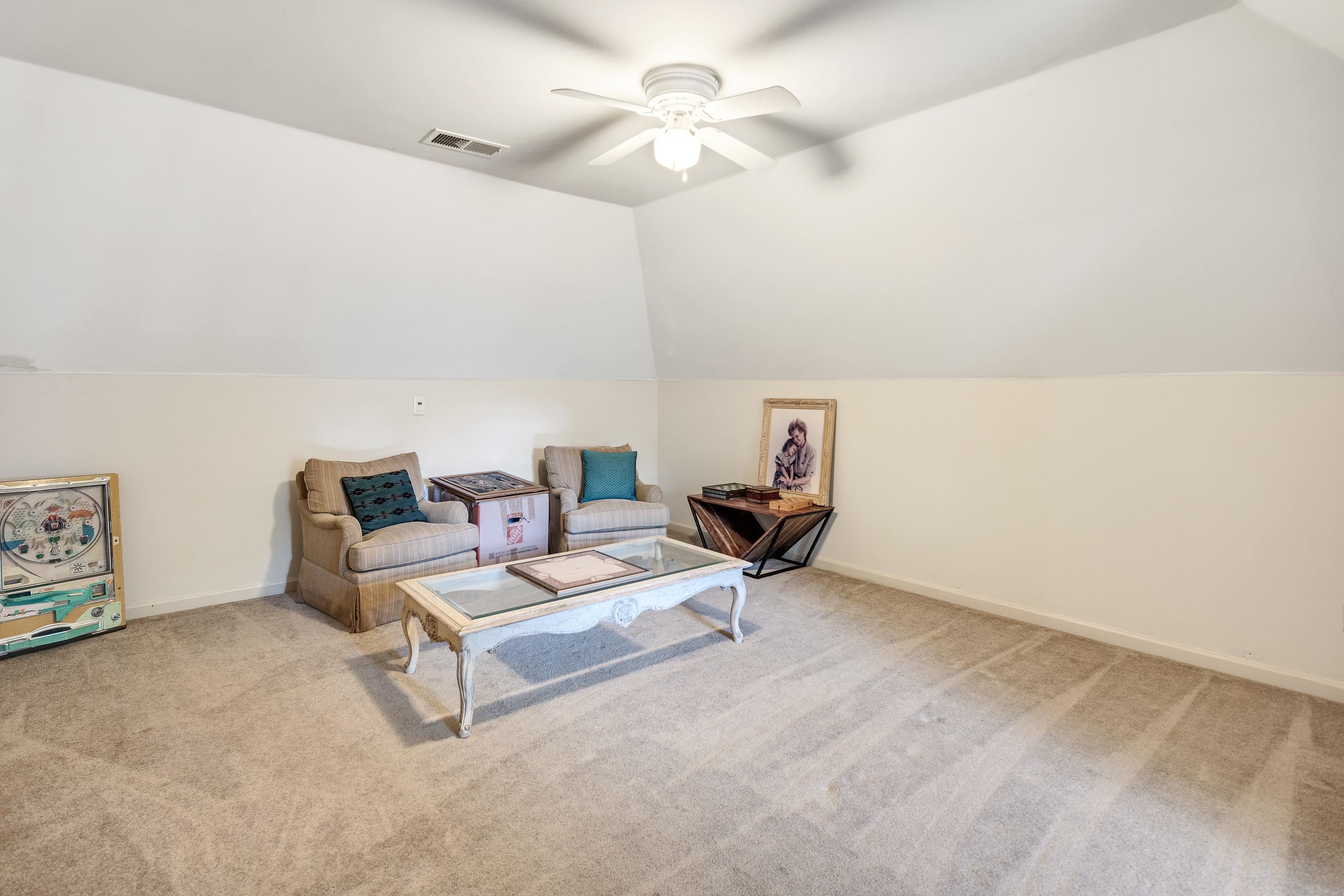 210 Ivy Grove Lane Collierville, TN 38017 - Photo 31 of 40 a living room with furniture