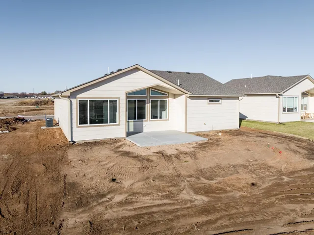 $248,000 | 1261 East Pk Gln Court, Clearwater, KS 67026