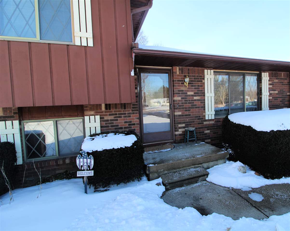 10095 West Stanley Road Flushing, MI 48433 - Photo 5 of 36 50033638-4.JPG
