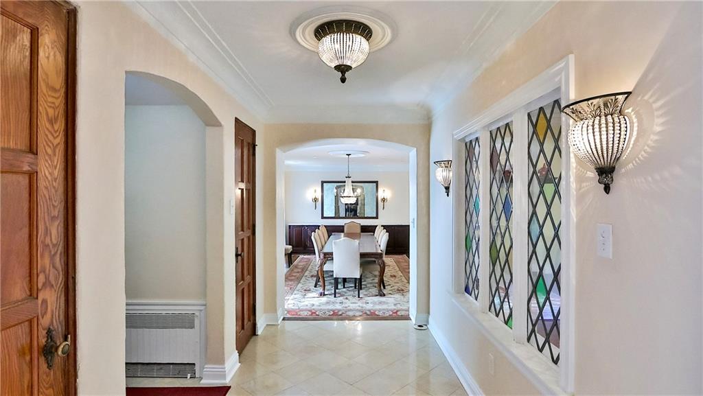 880 Osage Road Pittsburgh, PA 15243 - Photo 2 of 25 Gallery Image 2