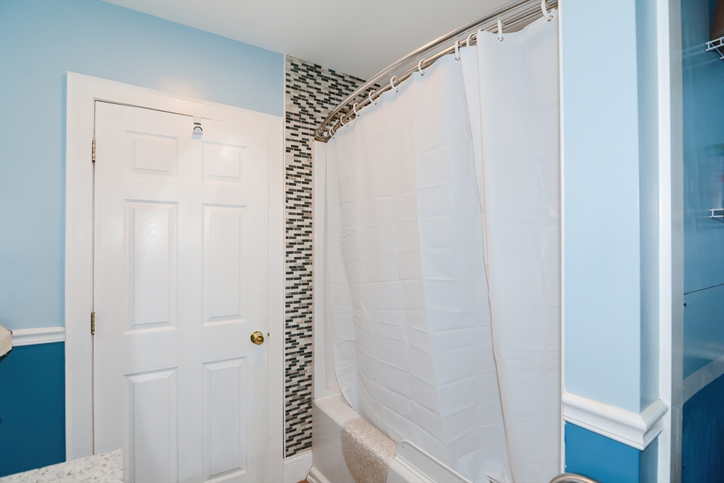 38 Cross Road Uxbridge, MA 01569 - Photo 20 of 41 Gallery Image 20