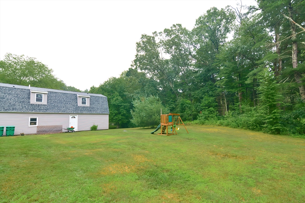 38 Cross Road Uxbridge, MA 01569 - Photo 28 of 41 Gallery Image 28