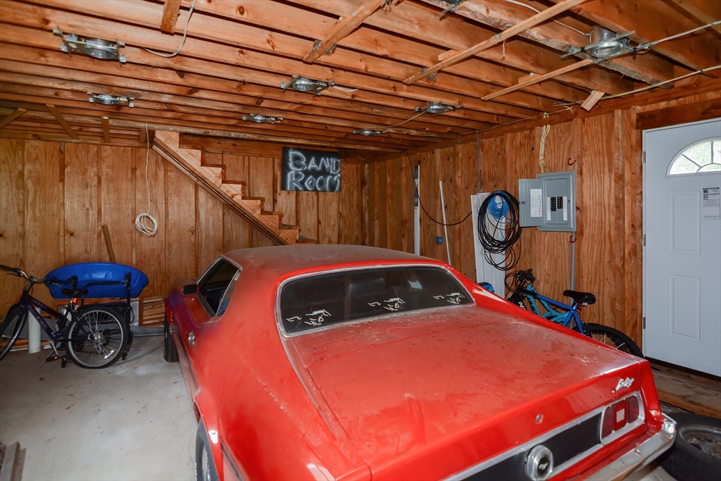 38 Cross Road Uxbridge, MA 01569 - Photo 33 of 41 Gallery Image 33