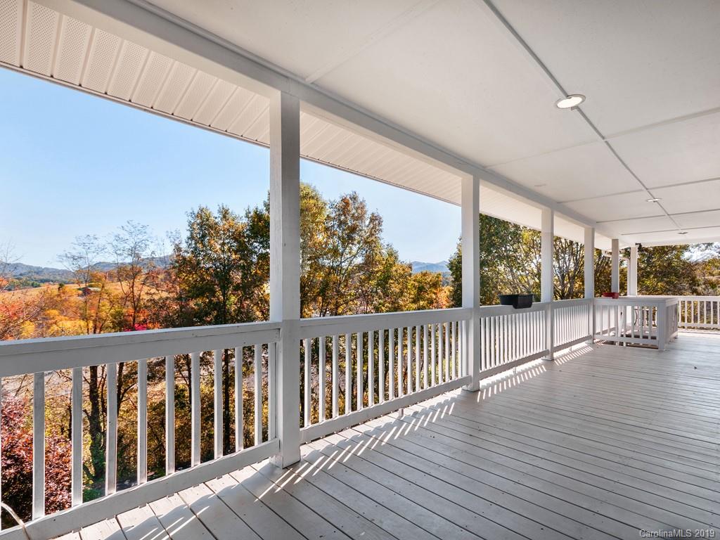 23 Yarrow Road Waynesville, NC 28785 - Photo 3 of 24 a view of porch with wooden floor