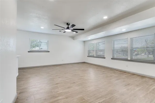 $2,500 | 3016 David Lane, Arlington, TX 76013