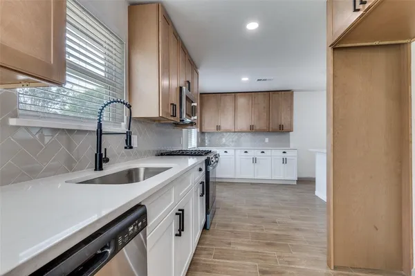 $2,500 | 3016 David Lane, Arlington, TX 76013