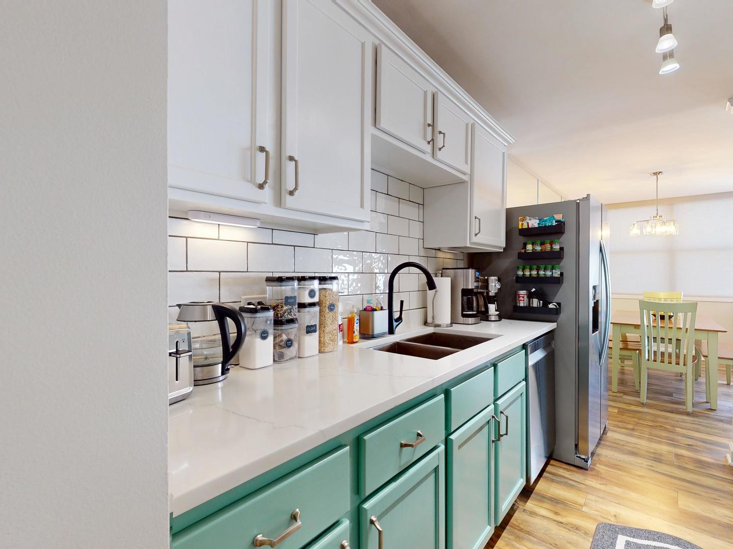 6301 North Sheridan Road, Unit 18E Chicago, IL 60660 - Photo 19 of 29 Gallery Image 19
