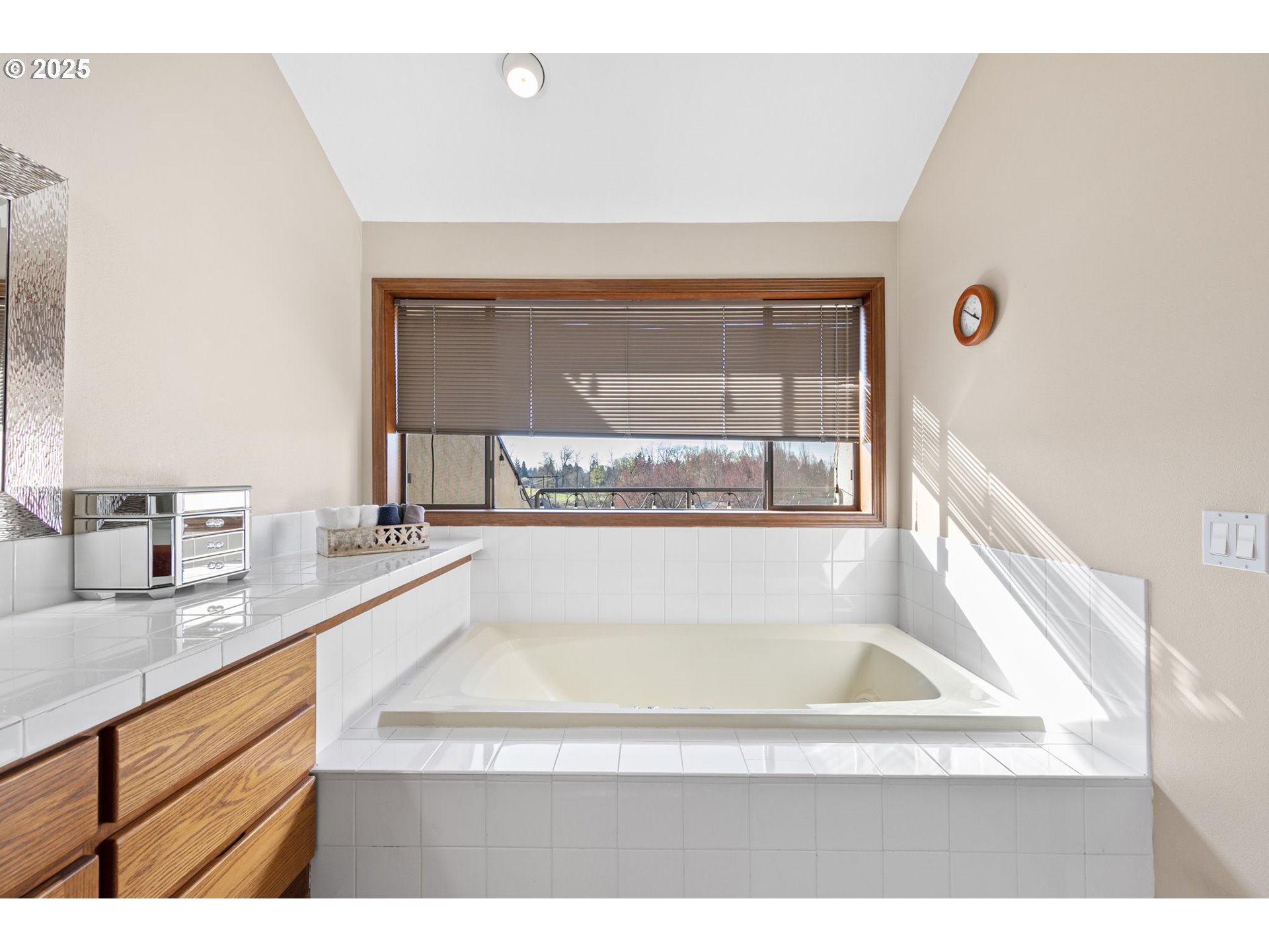 642 Wimbledon Court Eugene, OR 97401 - Photo 25 of 35