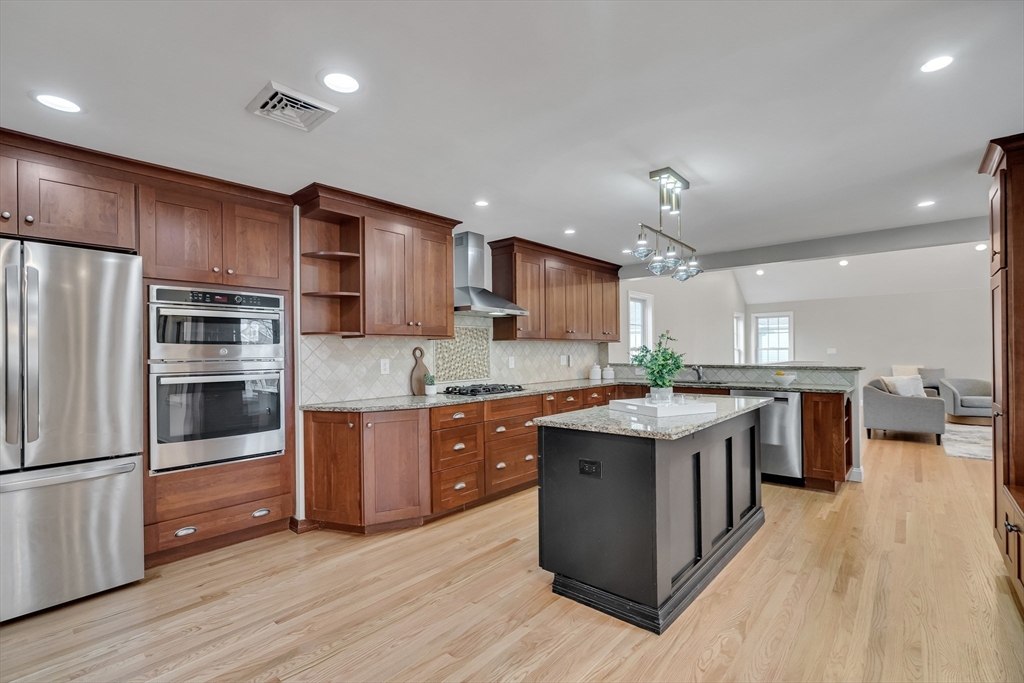 28 Kendall Road Lexington, MA 02421 - Photo 17 of 42