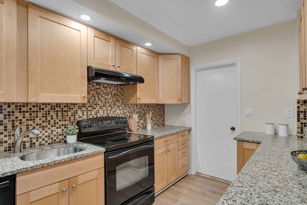 28 Kendall Road Lexington, MA 02421 - Photo 37 of 42