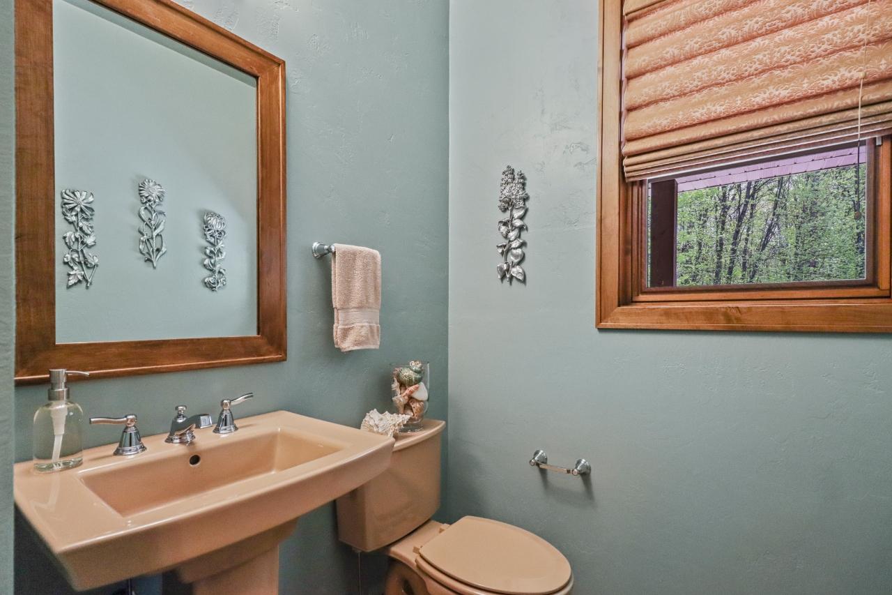 6383 Northwestern Drive Rhinelander, WI 54501 - Photo 17 of 49 Gallery Image 17