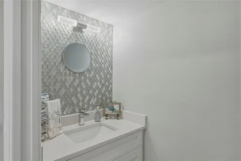 $899,000 | 544 Pinellas Bayway South, Unit TH13, Tierra Verde, FL 33715
