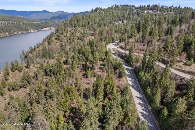 $250,000 | 3005 East Potlatch Hill Road, Coeur D'Alene, ID 83814