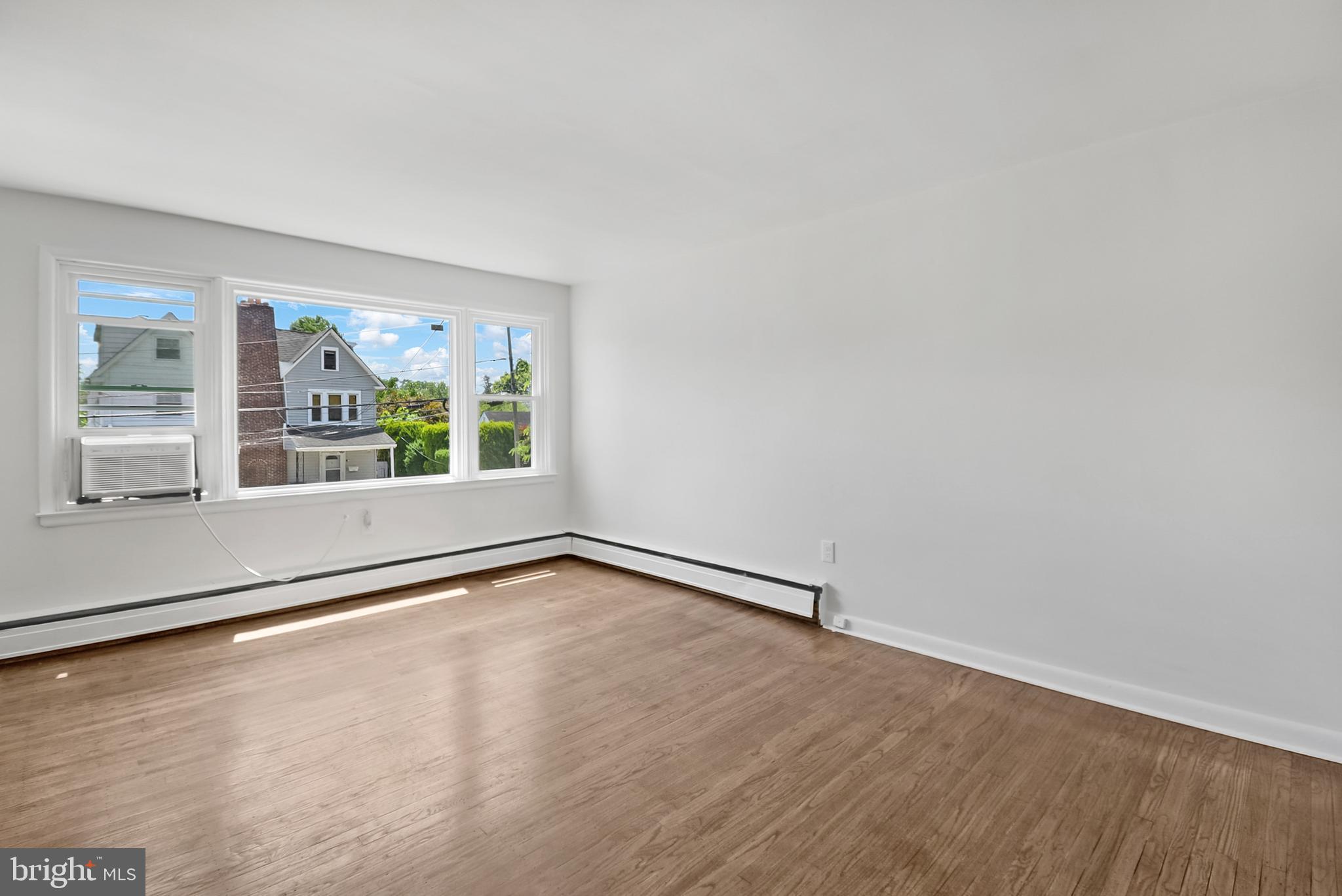 2409 Manor Road Havertown, PA 19083 - Photo 2 of 8 Living room