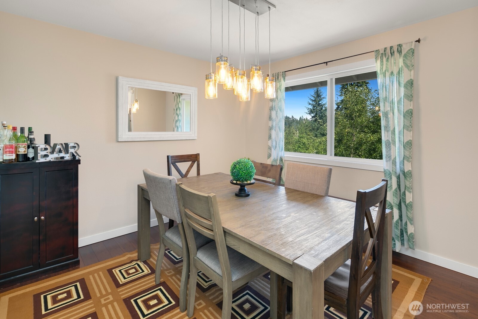 327 140th Street Southwest Everett, WA 98208 - Photo 11 of 35