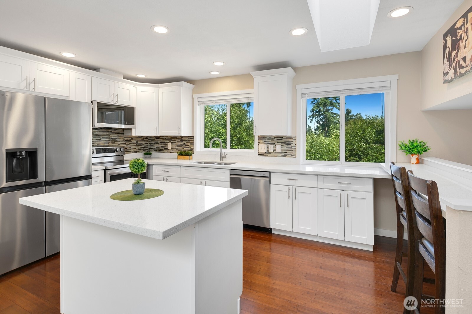 327 140th Street Southwest Everett, WA 98208 - Photo 8 of 35