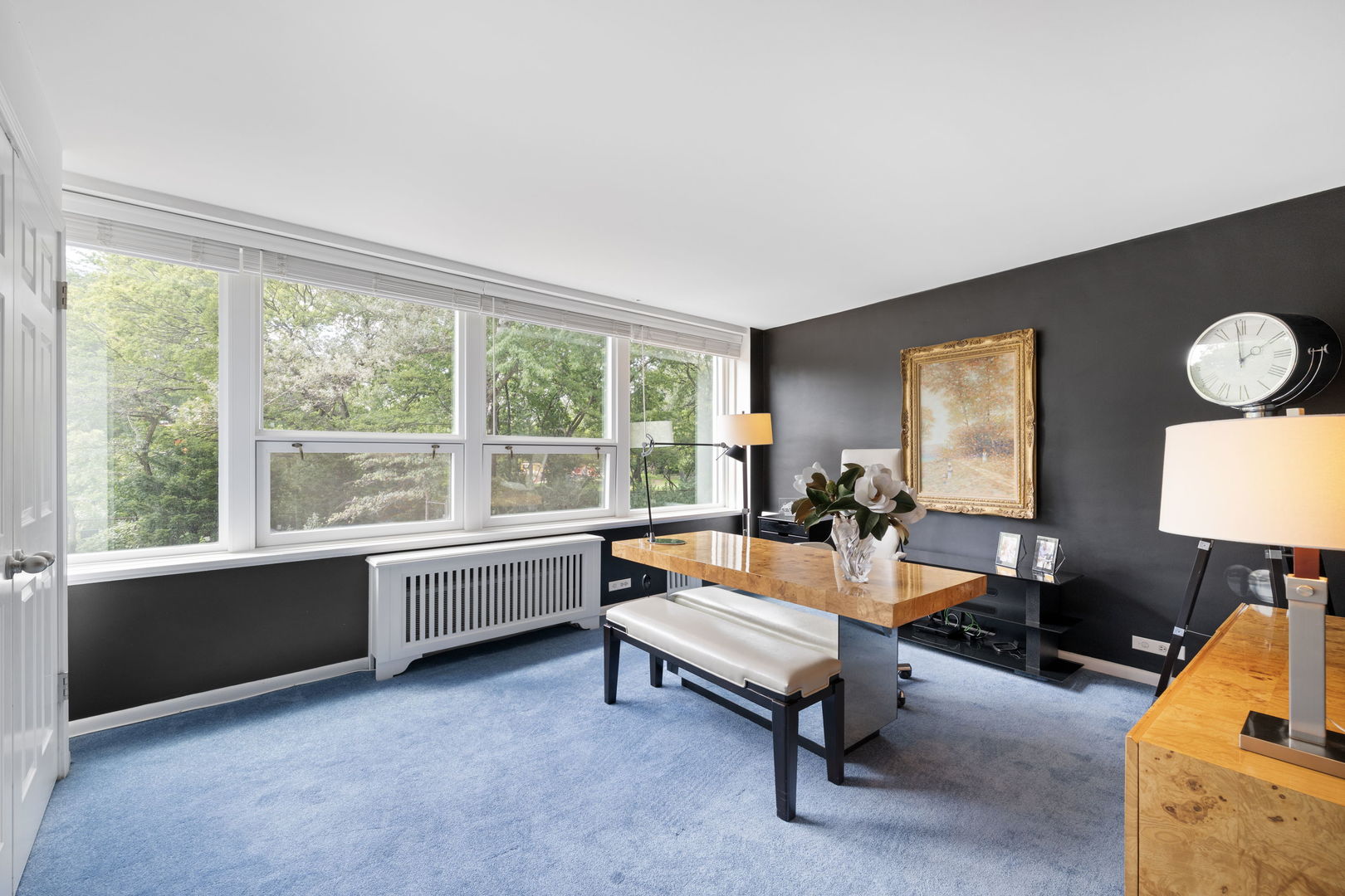 1630 Sheridan Road, Unit 2F Wilmette, IL 60091 - Photo 17 of 25 a living room with furniture and a large window