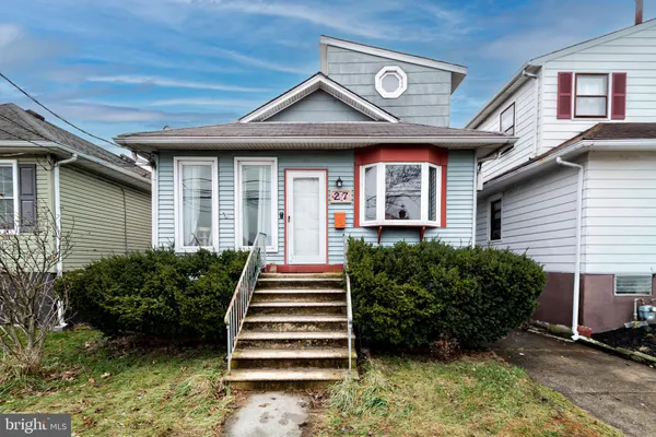 $219,900 | 27 Lincoln Avenue, Mount Ephraim, NJ 08059