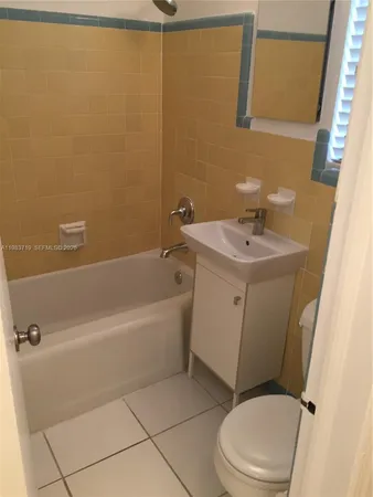 $1,500 | 535 74th Street, Unit 7, Miami Beach, FL 33141